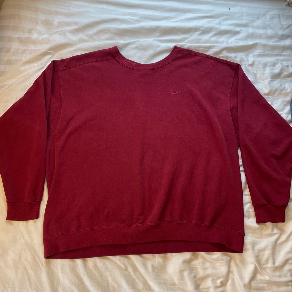 Vintage y2k Nike Crew Neck. Size XXL in deep red.